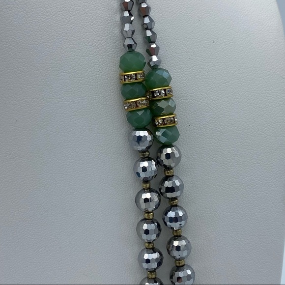 Vintage Inspired Sparkly Multi Faceted Glass Beads Double Strand Necklace - Picture 8 of 10